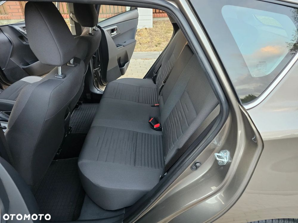 Toyota Auris 1.6 Premium - 13