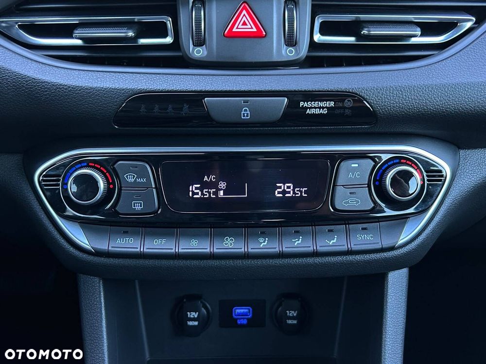 Hyundai i30 1.5 T-GDI 48V Smart DCT - 25