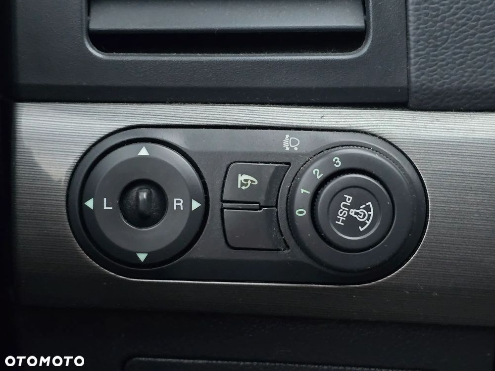 Chevrolet Captiva 2.4 4WD 7 Sitzer LT - 28