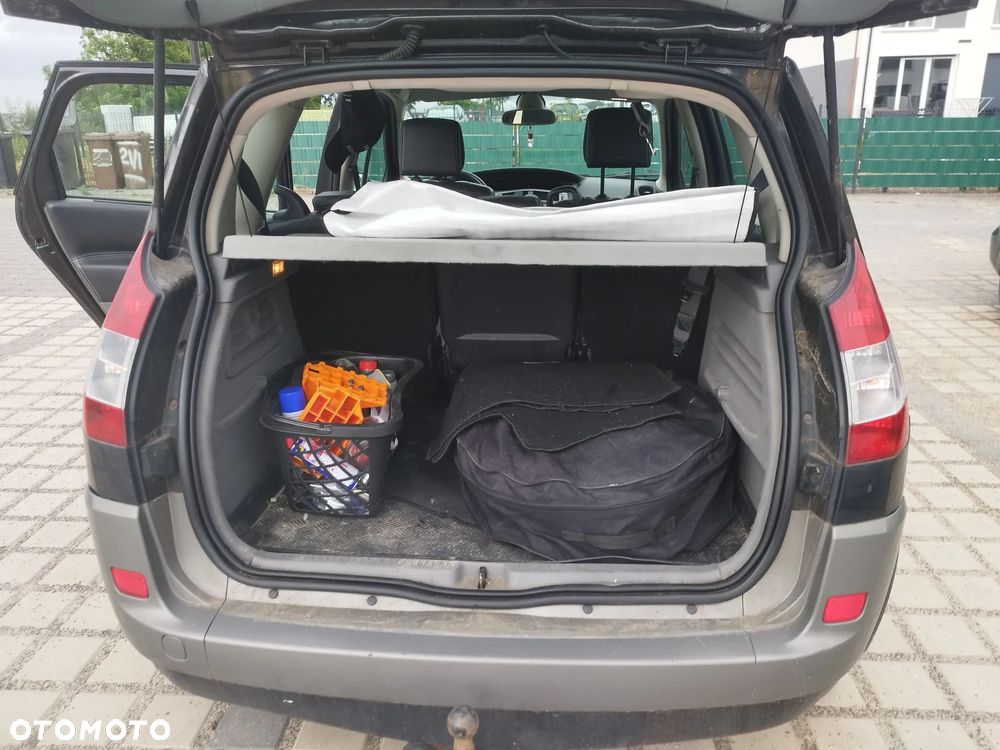 Renault Scenic 1.6 16V Confort Authentique - 10