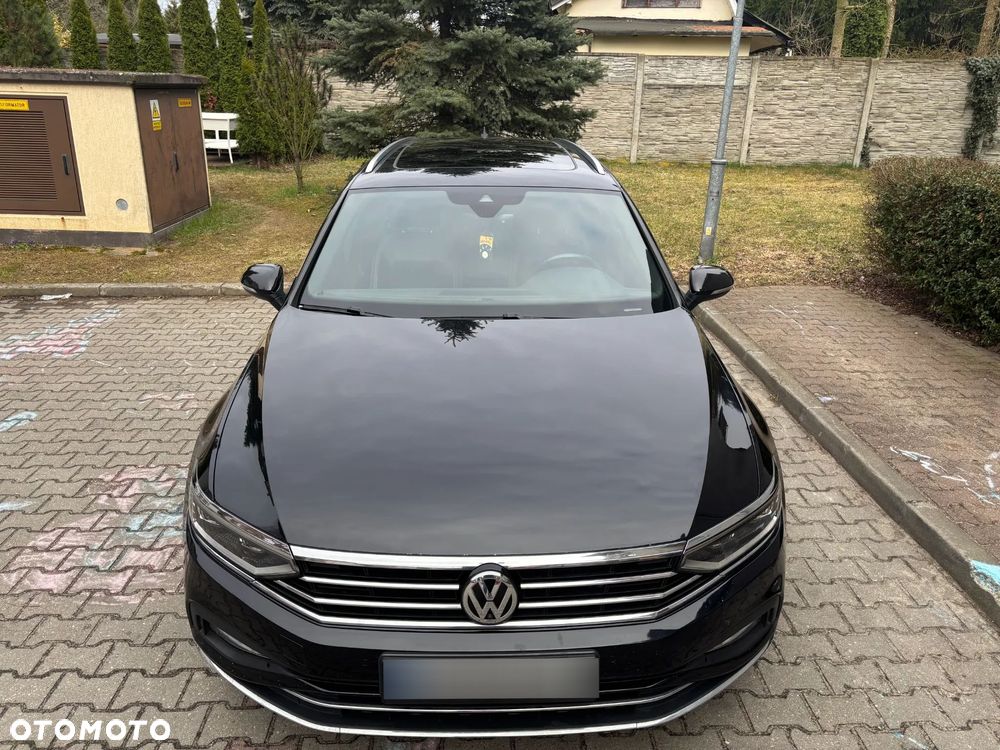 Volkswagen Passat 2.0 TDI SCR DSG Elegance - 9
