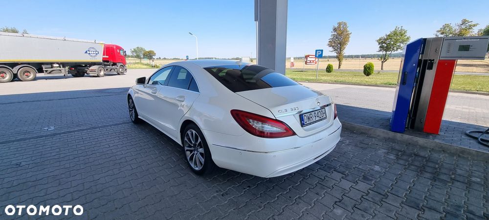 Mercedes-Benz CLS 350 d 4-Matic 9G-TRONIC - 32