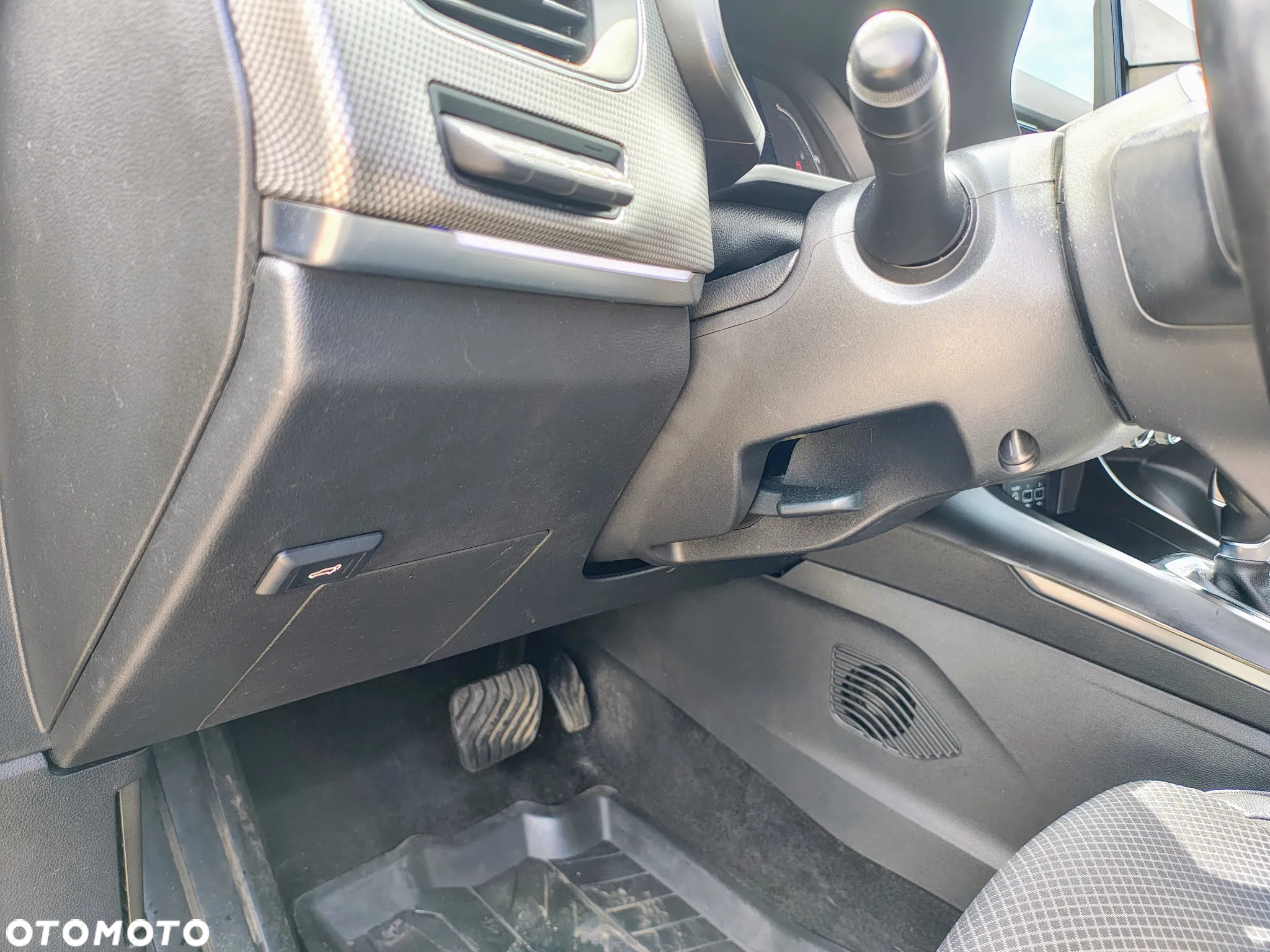 Renault Arkana 1.6 E-TECH Equilibre MMT - 16