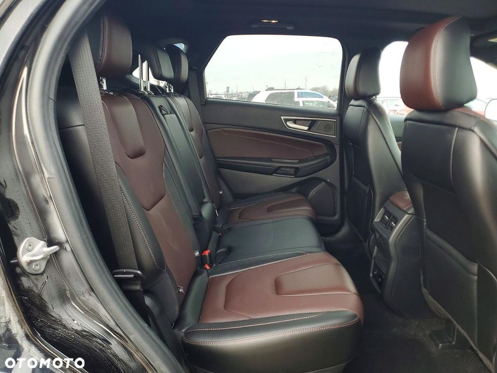 Ford Edge - 10