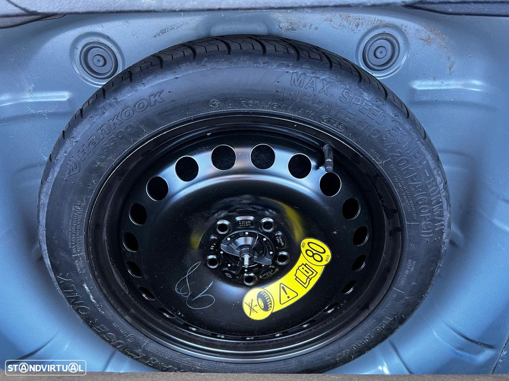 Ford Focus 1.0 EcoBoost MHEV ST-Line X - 60