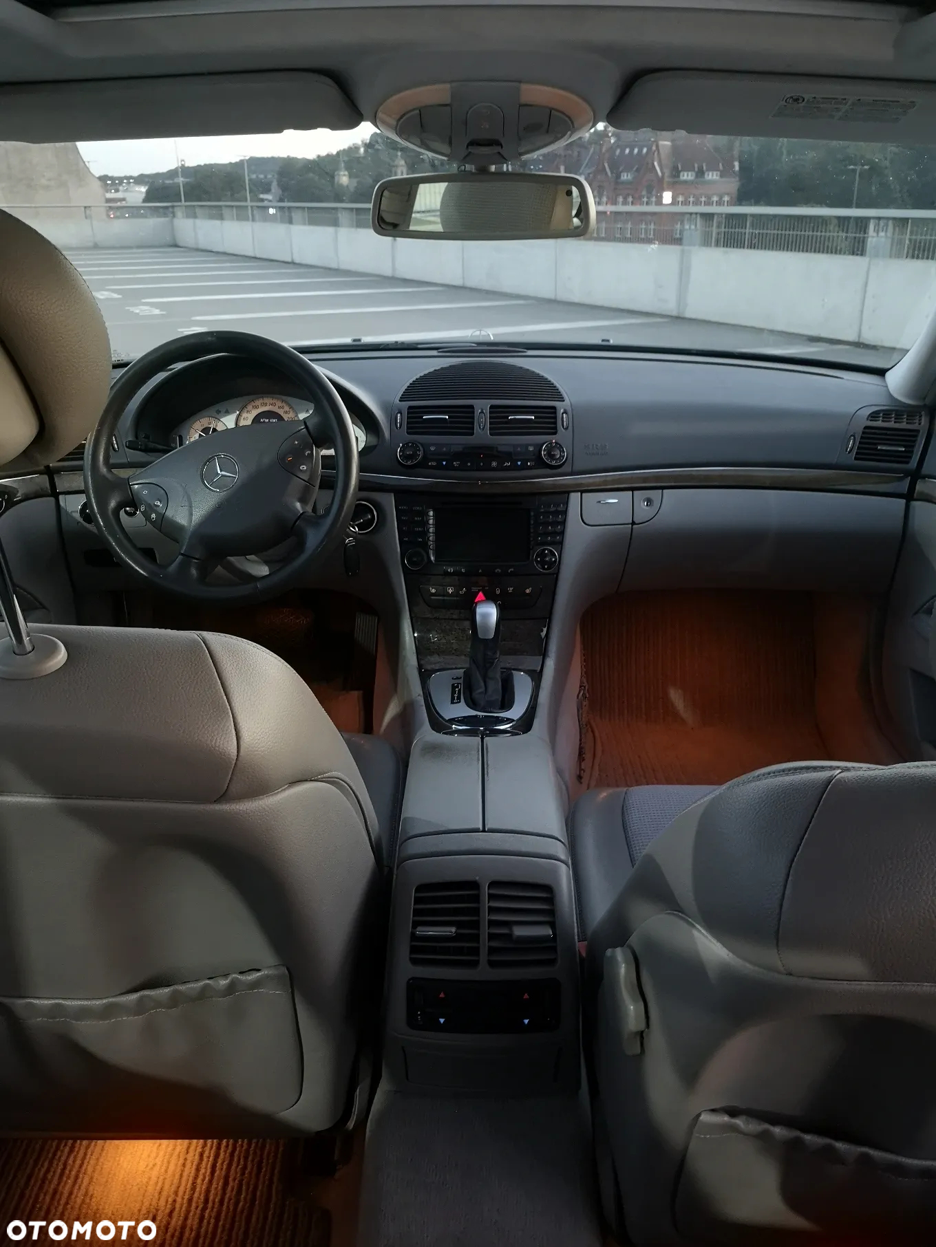 Mercedes-Benz Klasa E 500 Avantgarde - 19