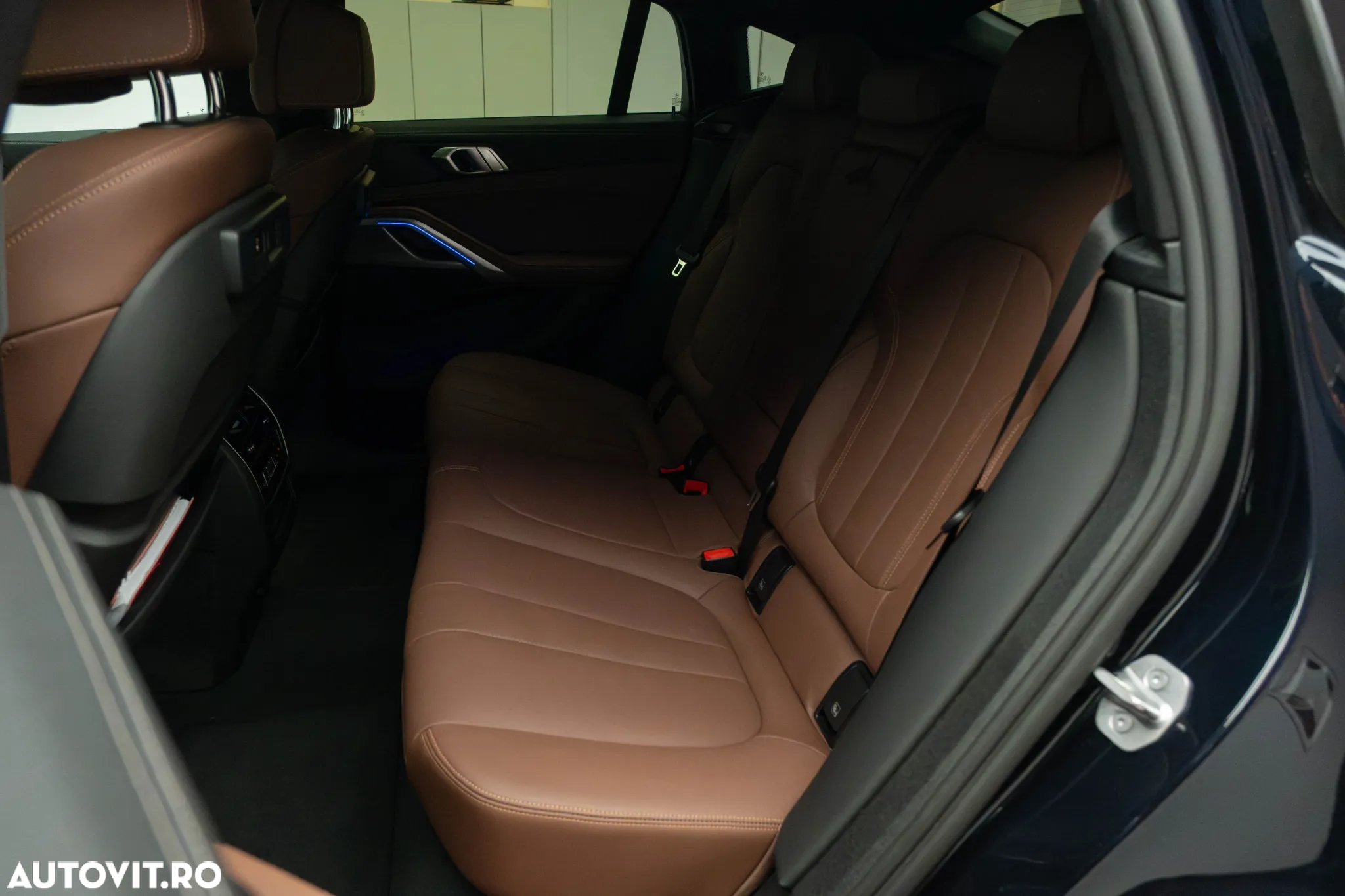 BMW X6 xDrive40i AT MHEV - 12