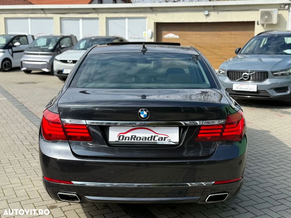 BMW Seria 7 740d xDrive Edition Exclusive - 12