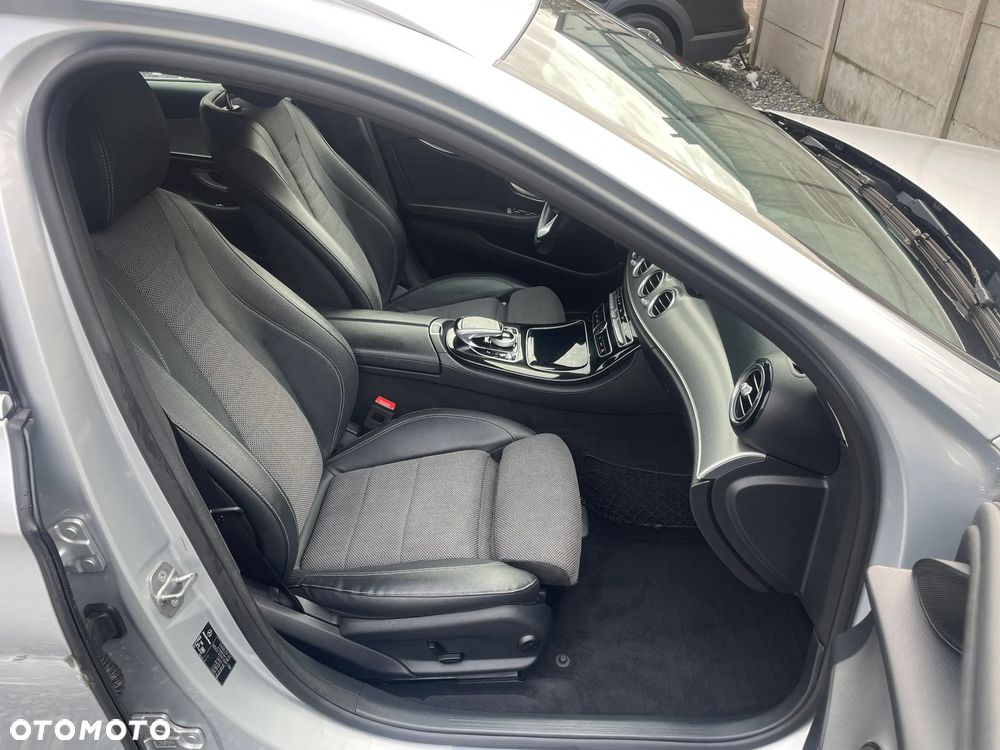 Mercedes-Benz Klasa E 220 d 9G-TRONIC Avantgarde - 19