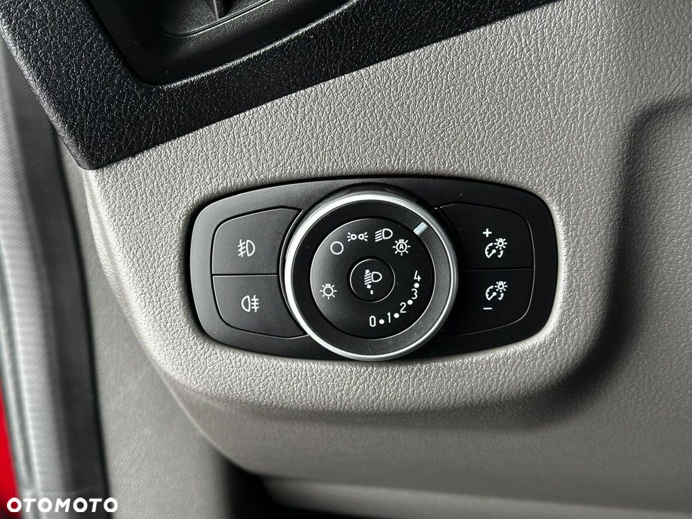 Ford Tourneo Connect - 18