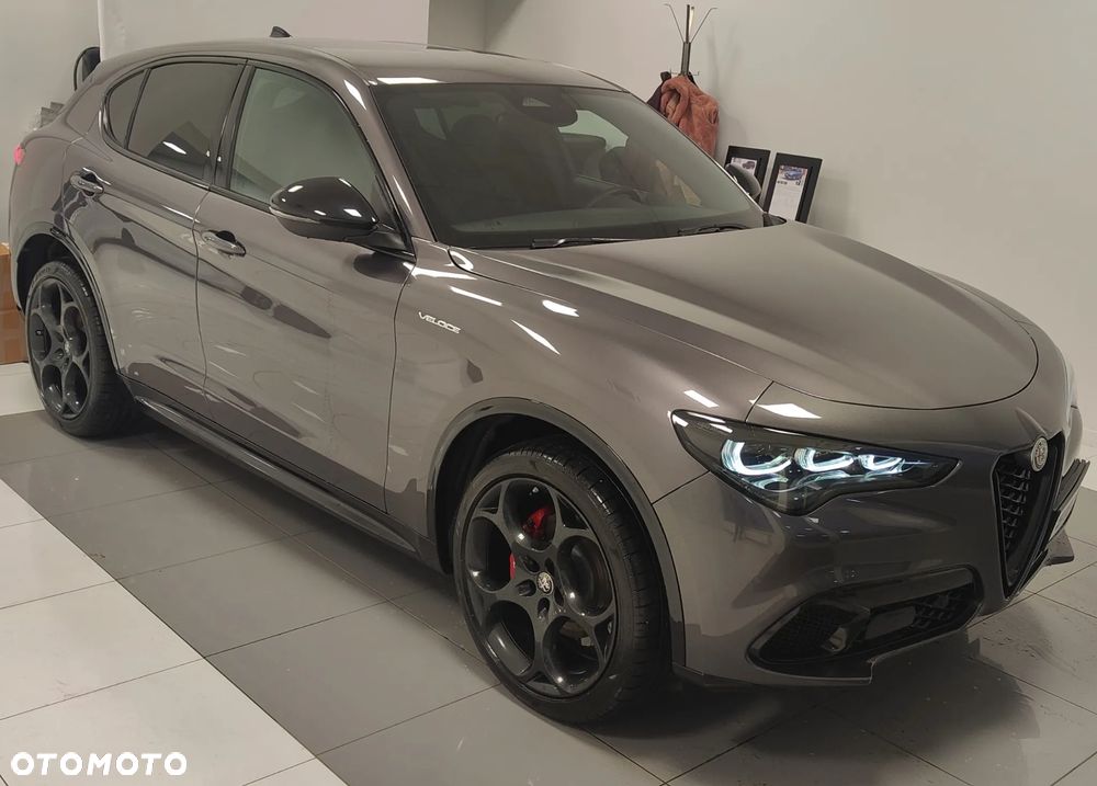Alfa Romeo Stelvio 2.0 Turbo Veloce Q4 - 4