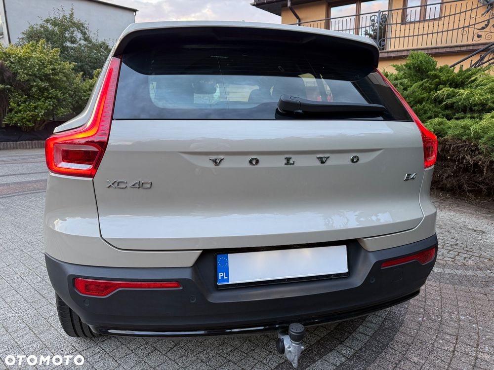 Volvo XC 40 B4 B DKG Plus Dark - 8