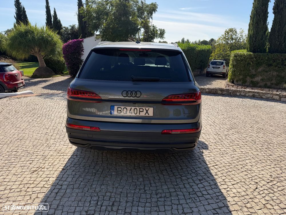 Audi Q7 - 7