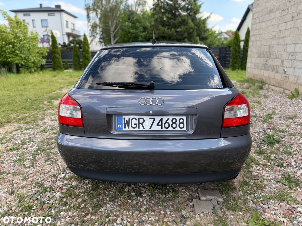 Audi A3 Sportback 1.8 Attraction - 8