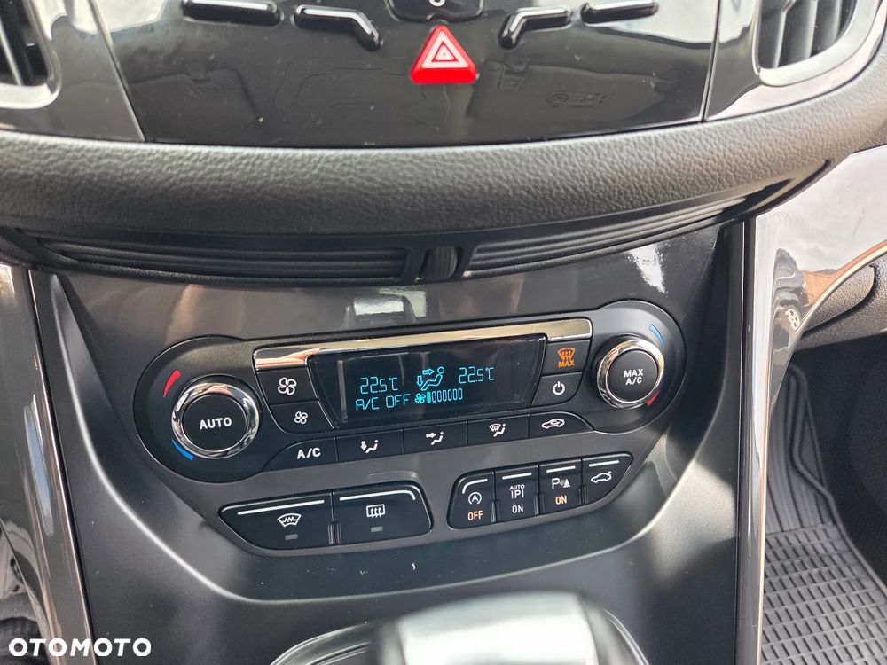 Ford Kuga 2.0 TDCi 4x4 Titanium - 20