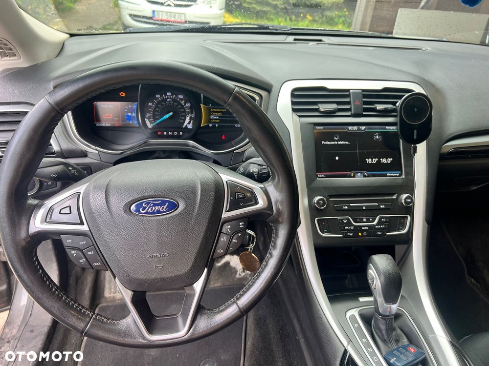 Ford Fusion - 7