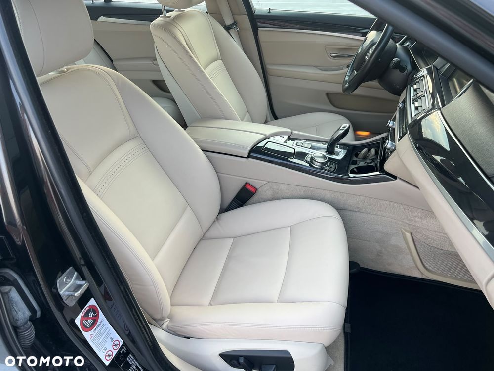 BMW Seria 5 520i Modern Line - 22