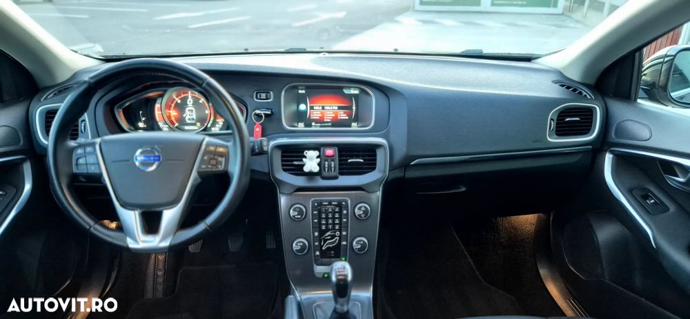 Volvo V40 D4 VEA Momentum - 7