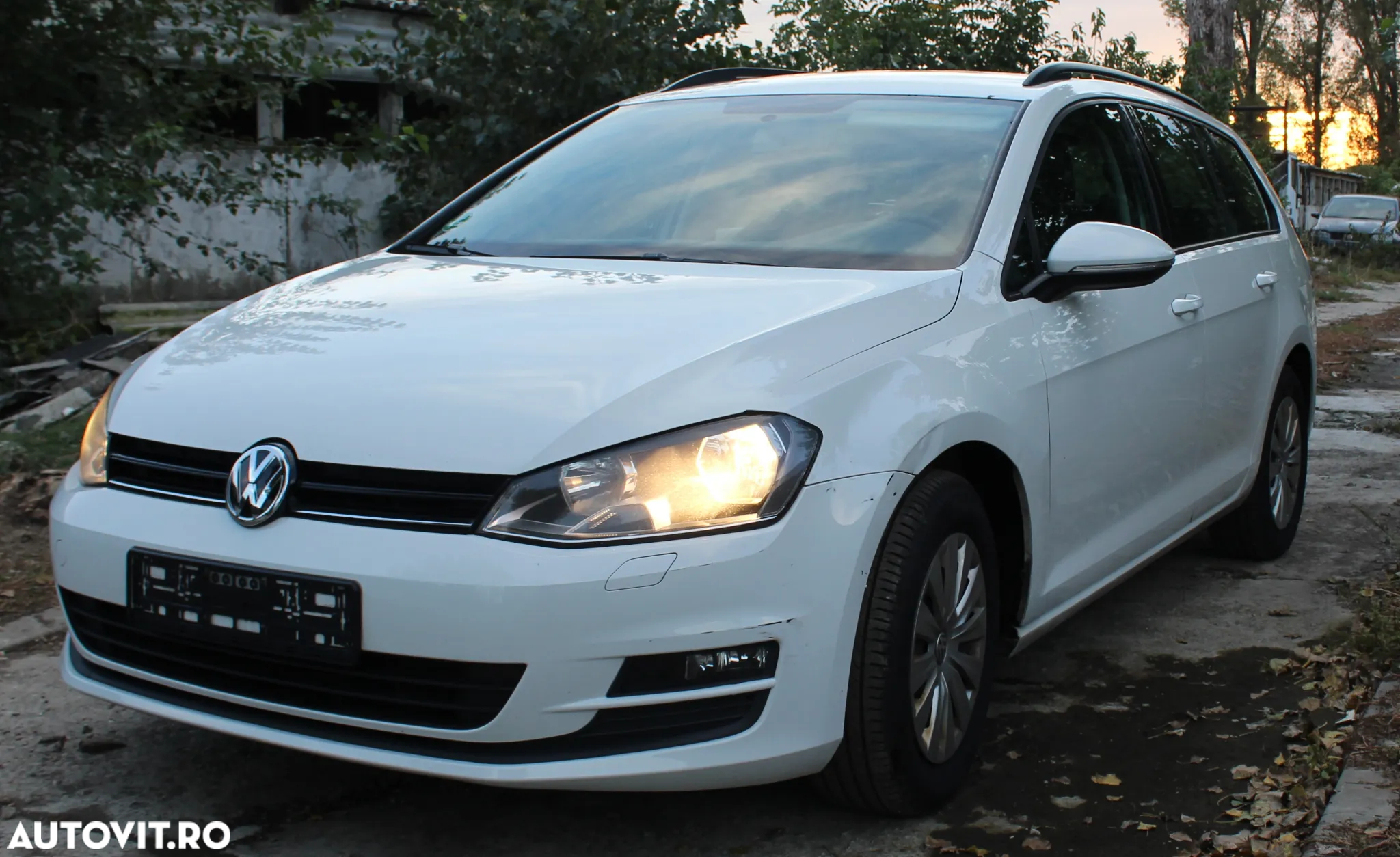 Volkswagen Golf 1.6 TDI DPF Trendline - 16