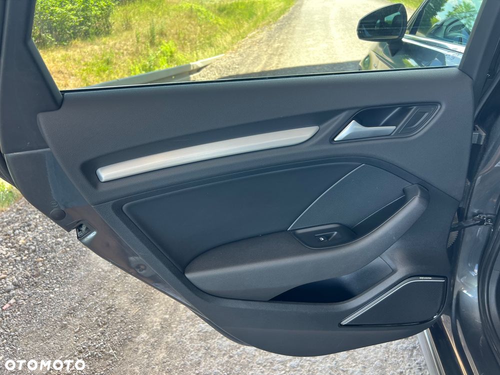 Audi A3 Sportback 1.4 TFSI e-tron S line Sportpaket - 23
