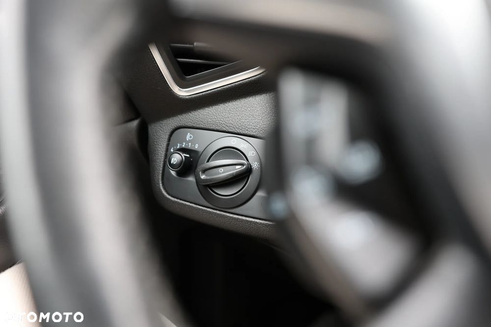 Ford Kuga - 20