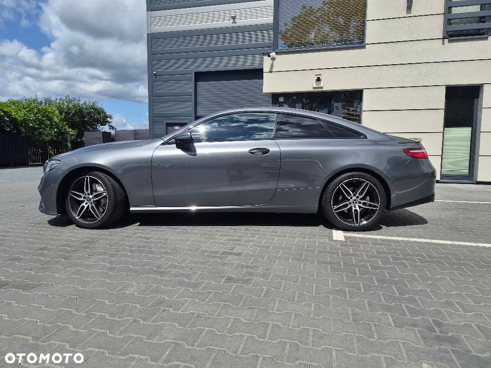 Mercedes-Benz Klasa E 300 9G-TRONIC - 1