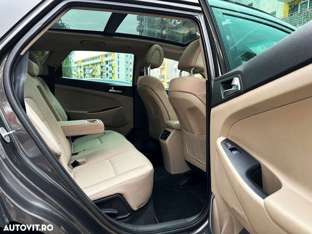 Hyundai Tucson blue 1.7 CRDi 2WD DCT Premium - 22