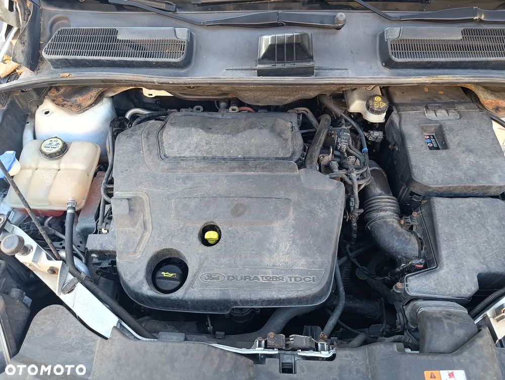 Ford Kuga - 9