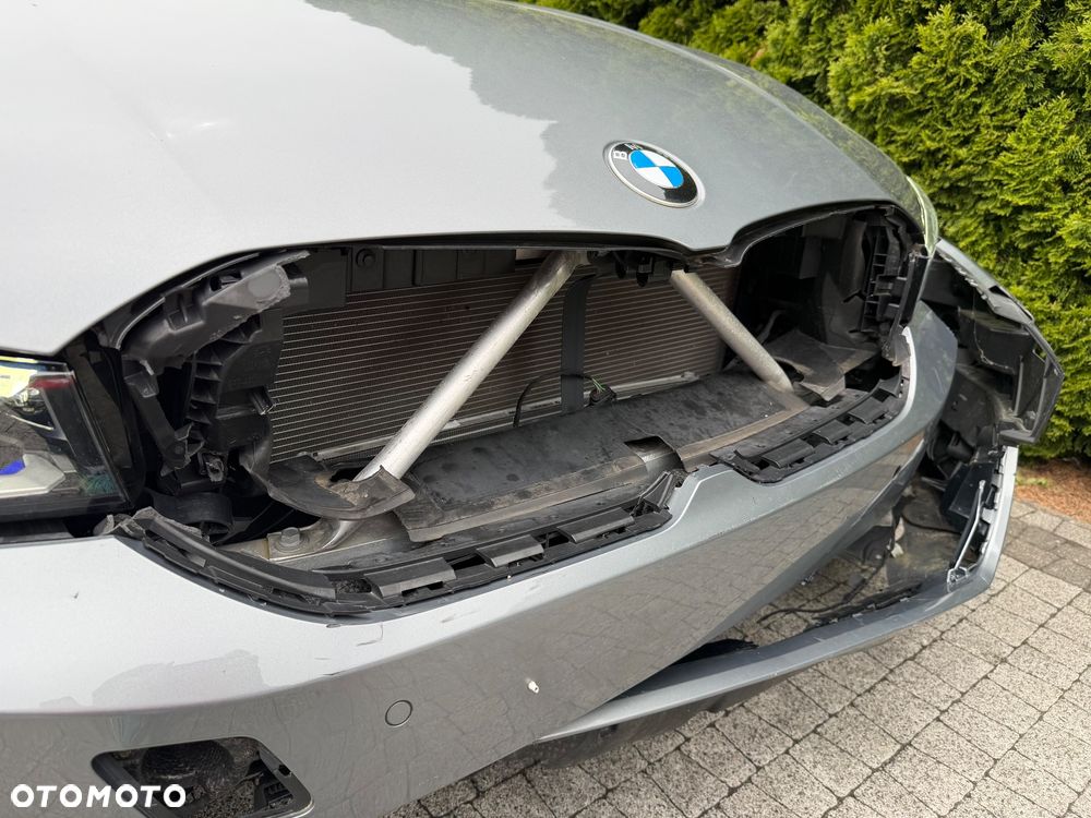 BMW Seria 3 318d Edition Luxury Line Purity - 15