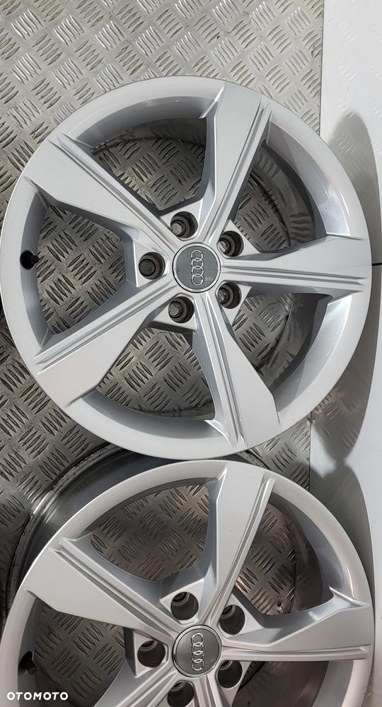 Audi A4 B9 Felgi Aluminiowe 17 5X112 - 4