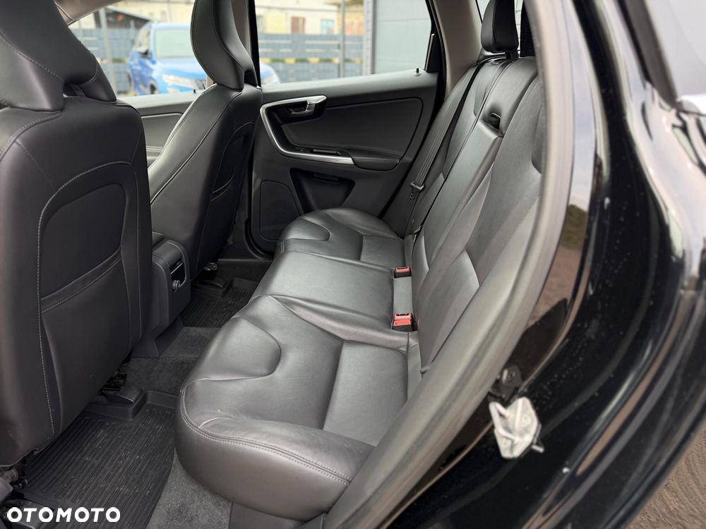 Volvo XC 60 D4 Geartronic Summum - 20