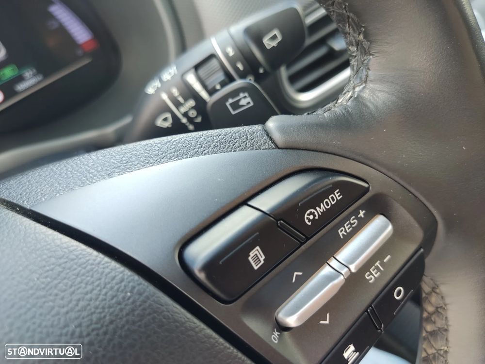 Hyundai Kauai 64 kWh Premium+P.Premium - 38