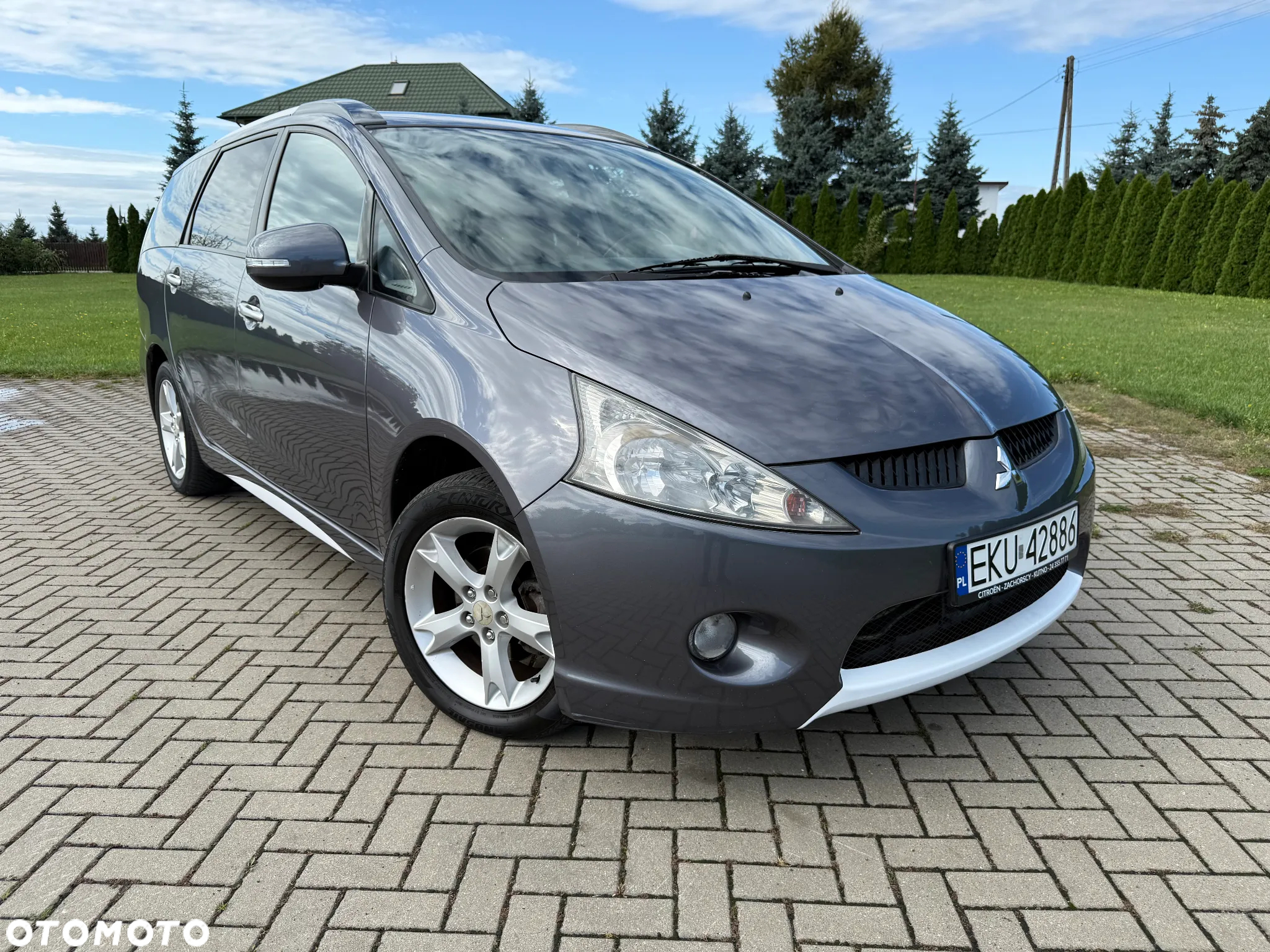 Mitsubishi Grandis - 4