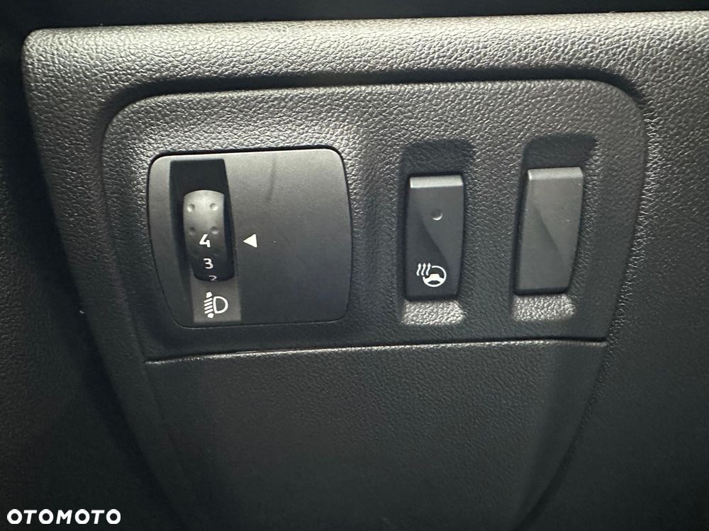 Renault Megane TCe 160 GPF EDC BUSINESS EDITION - 34