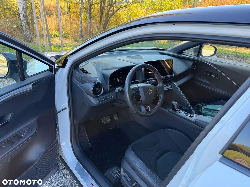Toyota C-HR - 15