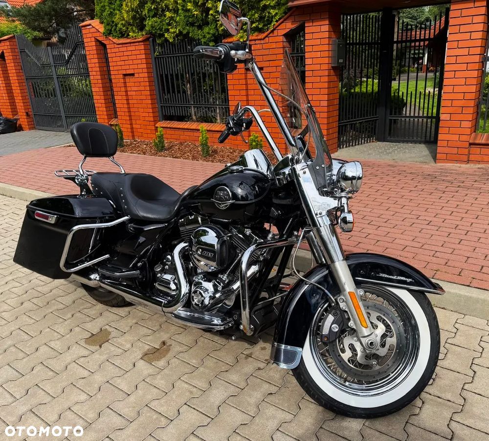 Harley-Davidson Touring Road King - 28