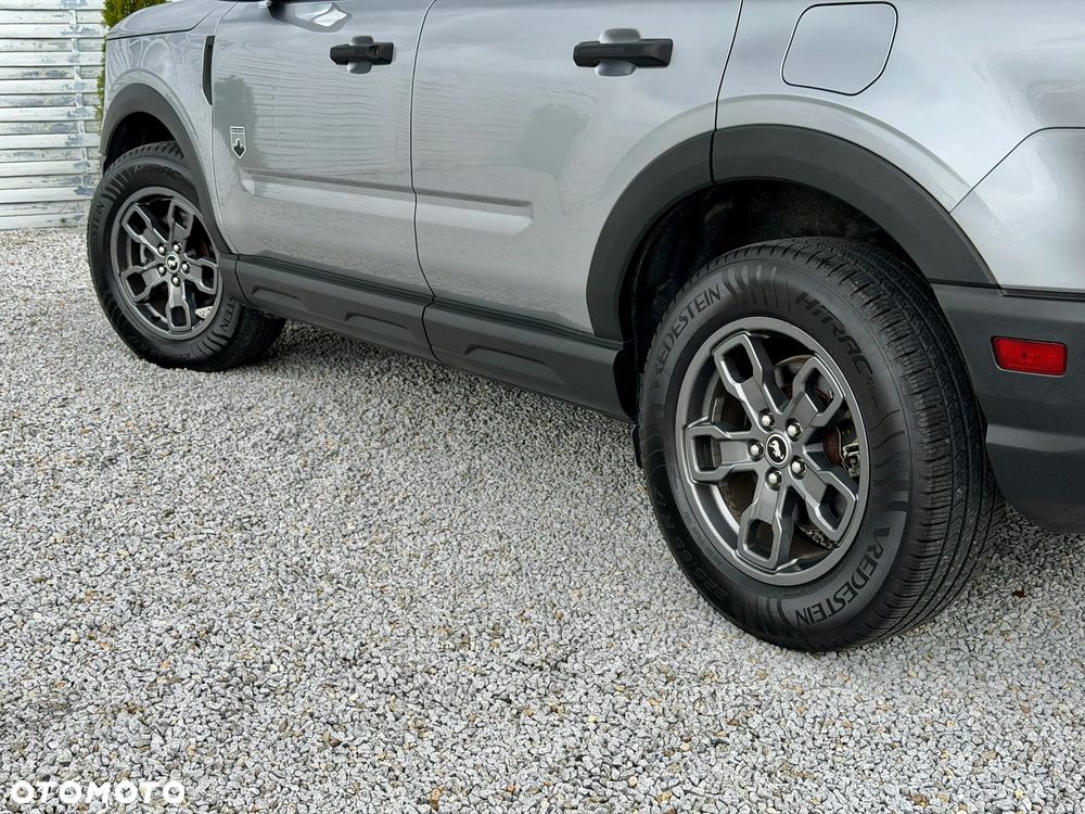 Ford Bronco - 25