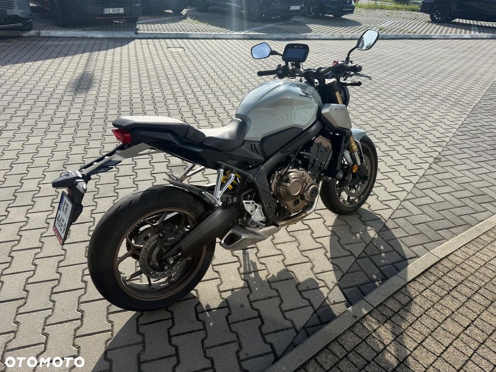 Honda CB - 8