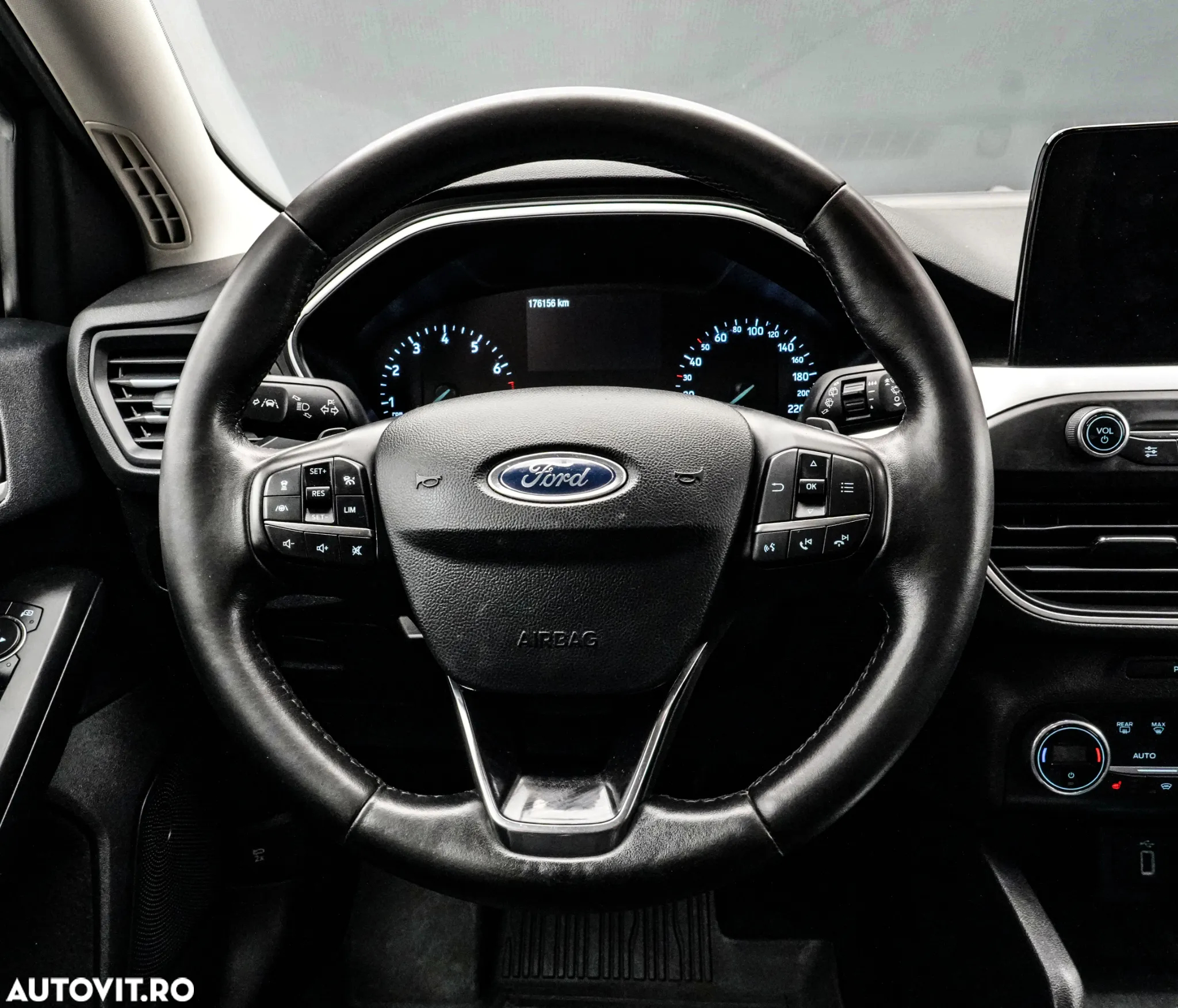Ford Focus 1.0 EcoBoost Titanium - 15