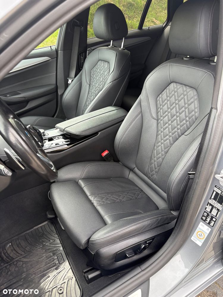 BMW Seria 5 520d xDrive - 17