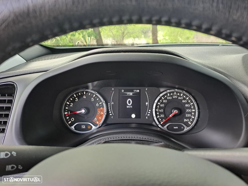 Jeep Renegade 1.0 T Night Eagle - 20