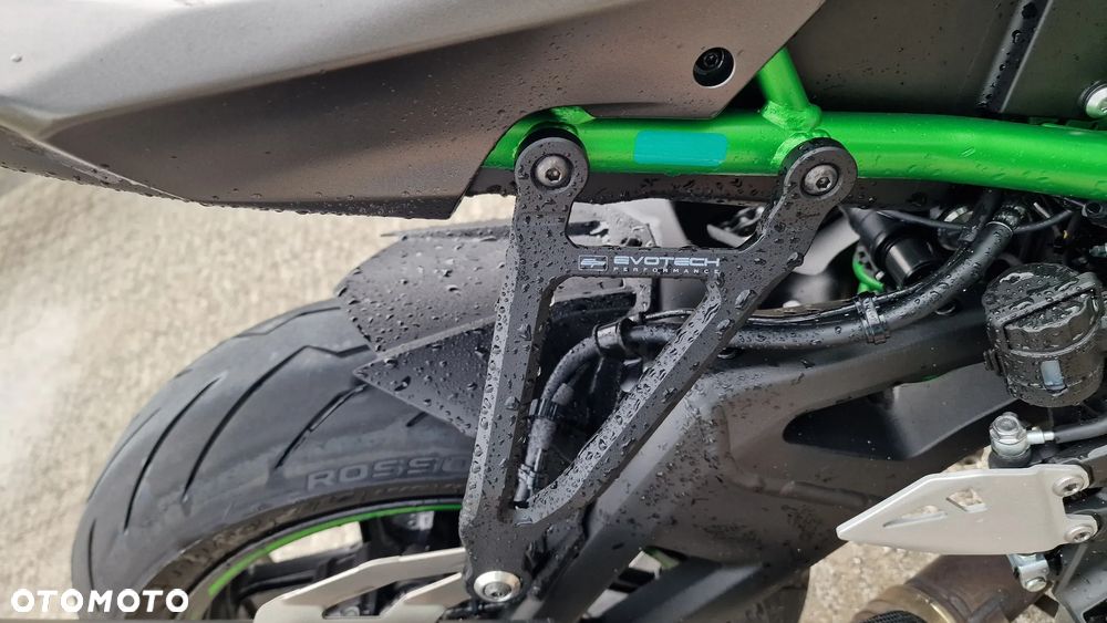 Kawasaki H2 - 13