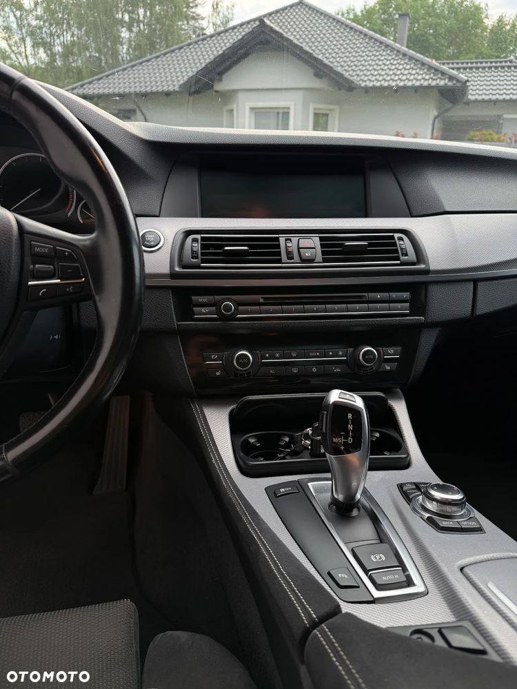 BMW Seria 5 520d - 14