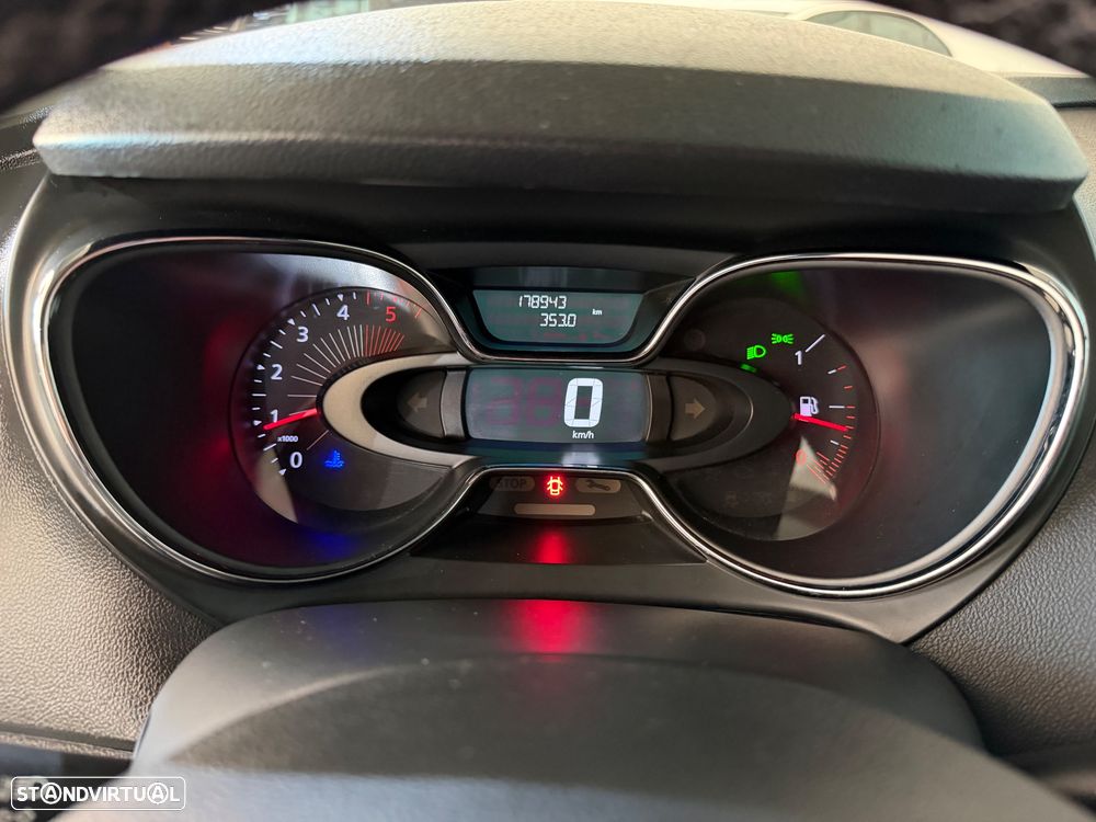 Renault Captur 1.5 dCi Exclusive - 12