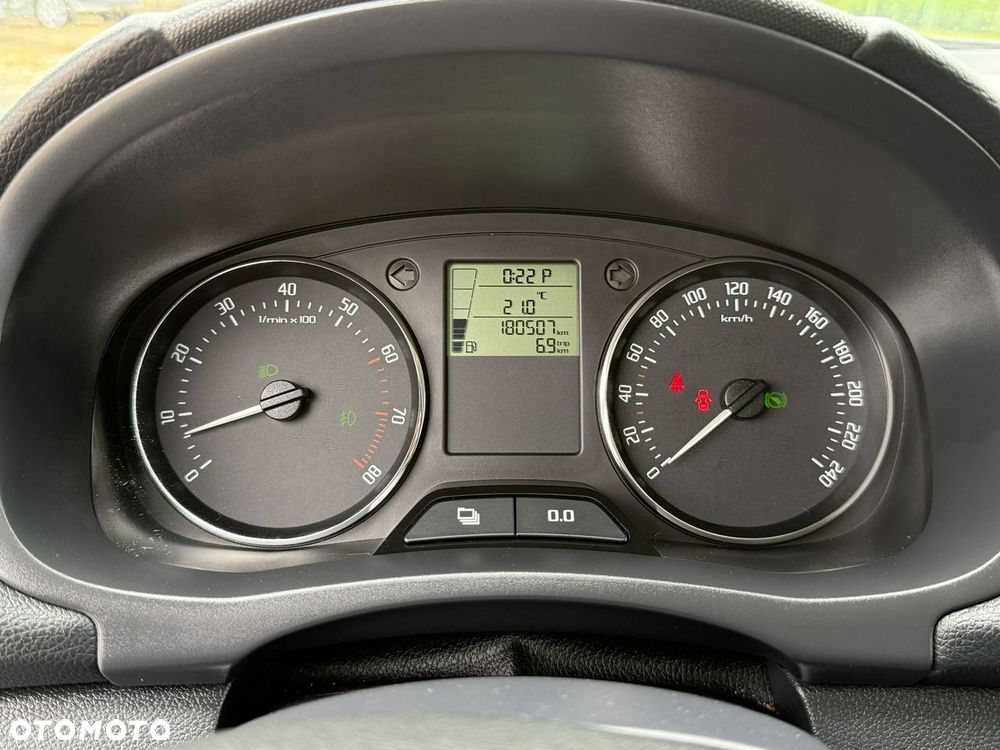 Skoda Fabia - 25