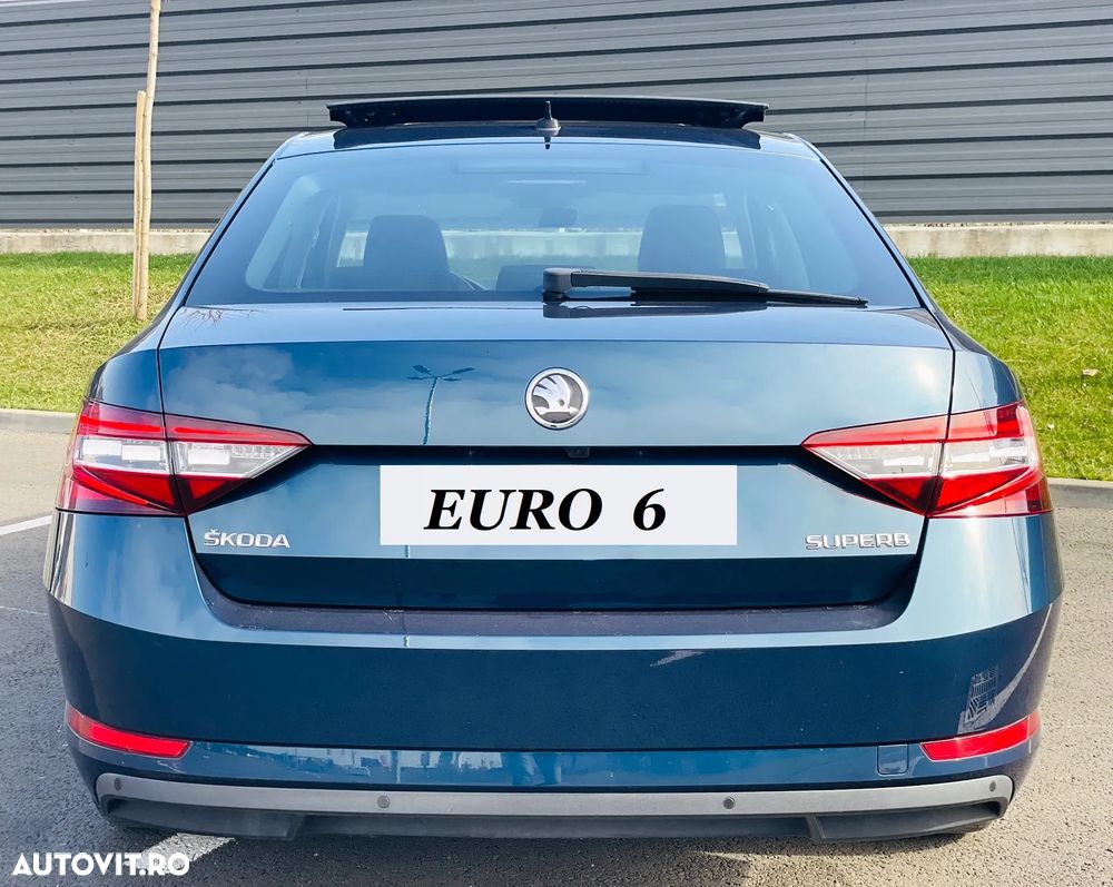 Skoda Superb 2.0 TDI DSG Premium Edition - 10