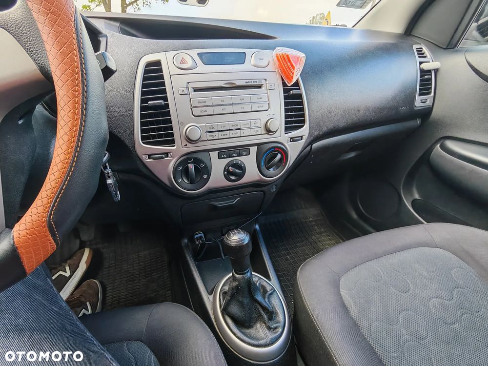Hyundai i20 1.2 Classic + - 15
