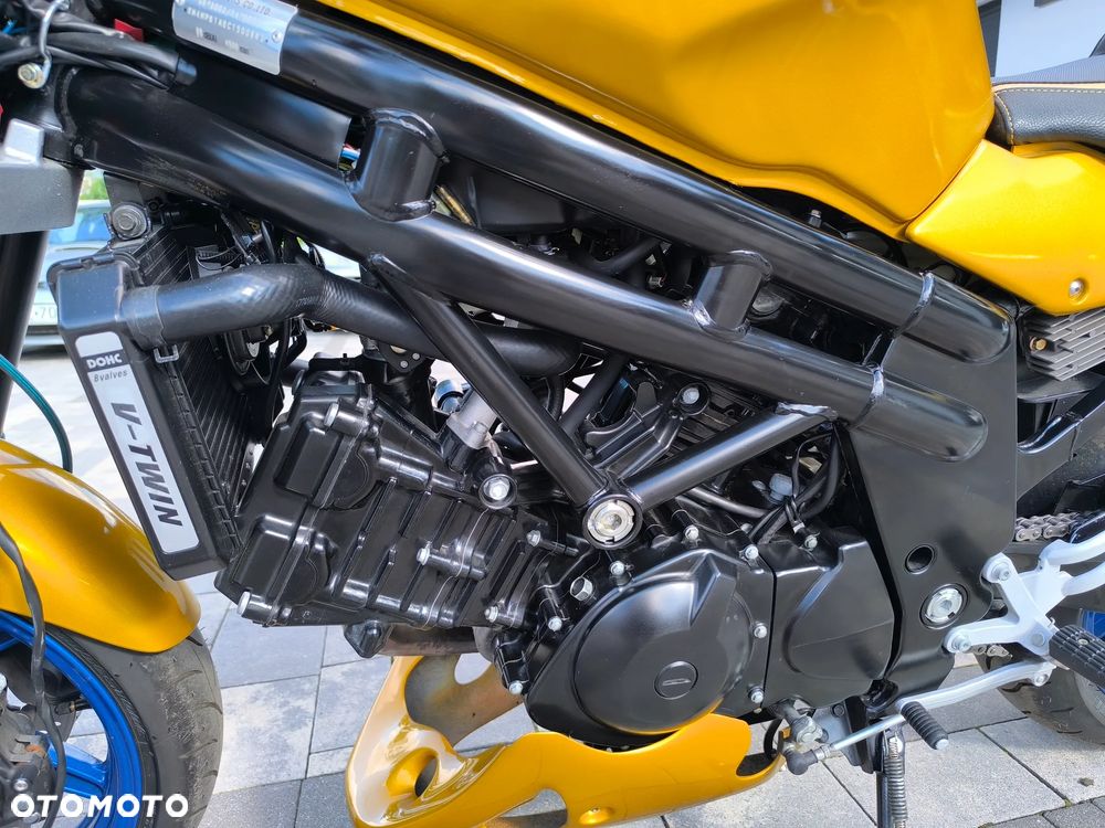Hyosung GT Comet - 10