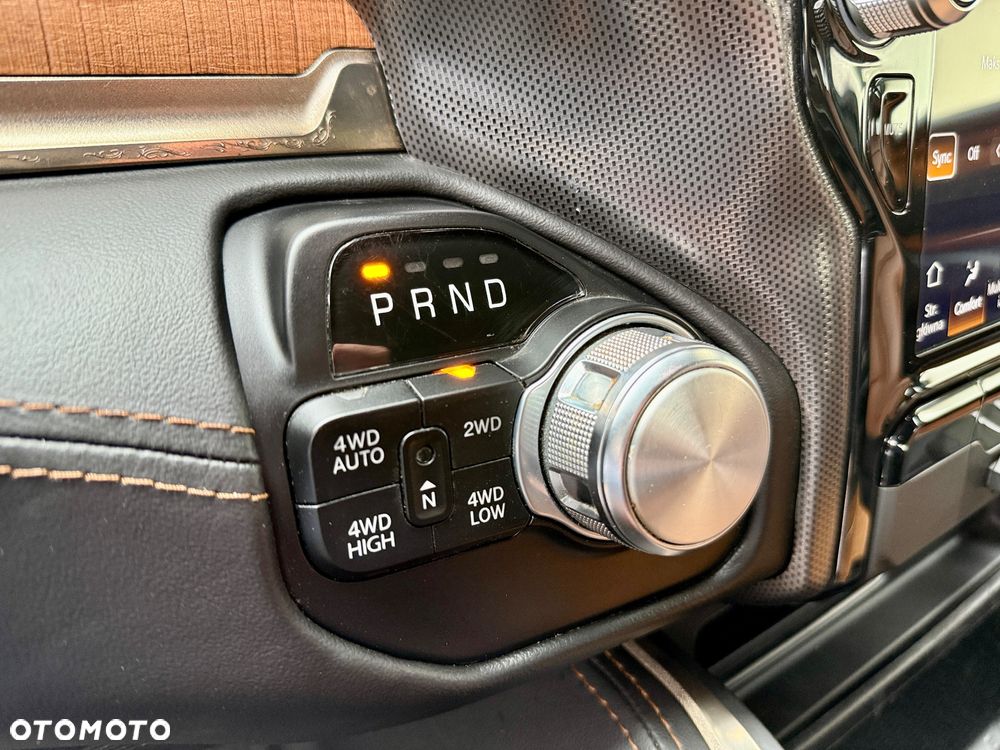 RAM 1500 5.7 Crew Cab Longbed Longhorn Chrome - 15