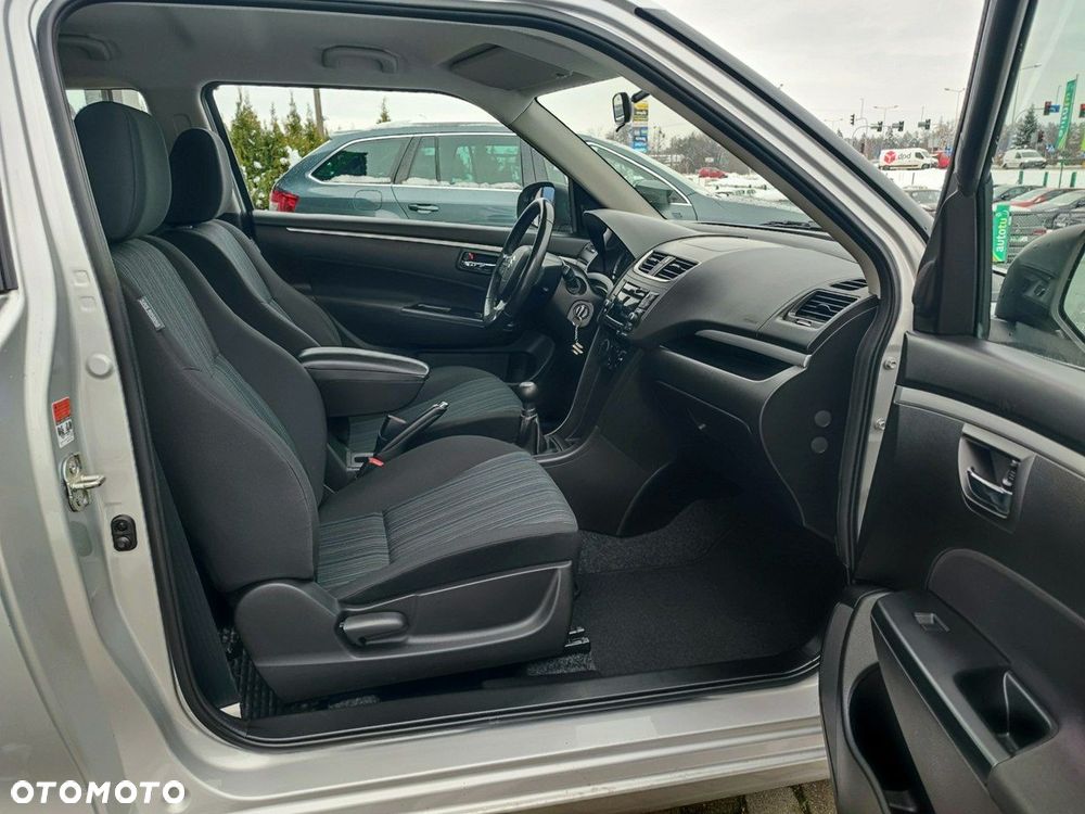 Suzuki Swift 1.2 Club - 12